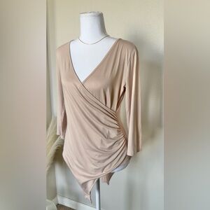 NWT Ninexis - Cream Buttery Soft Vneck 3/4 sleeve body suit